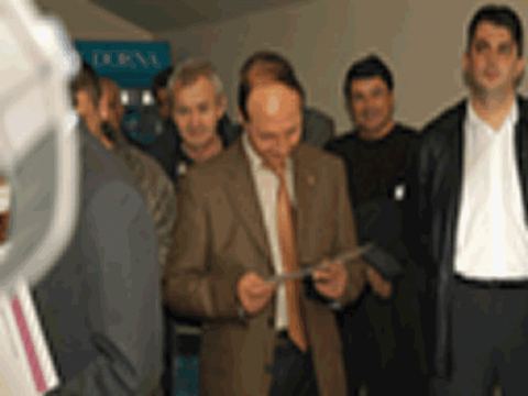 Membri ai Clubului Aristocratic Rapid la o întâlnire a clubului, fotografia 19